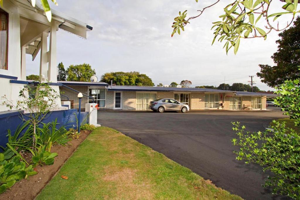 Broadway Lodge Motel Стратфорд Экстерьер фото
