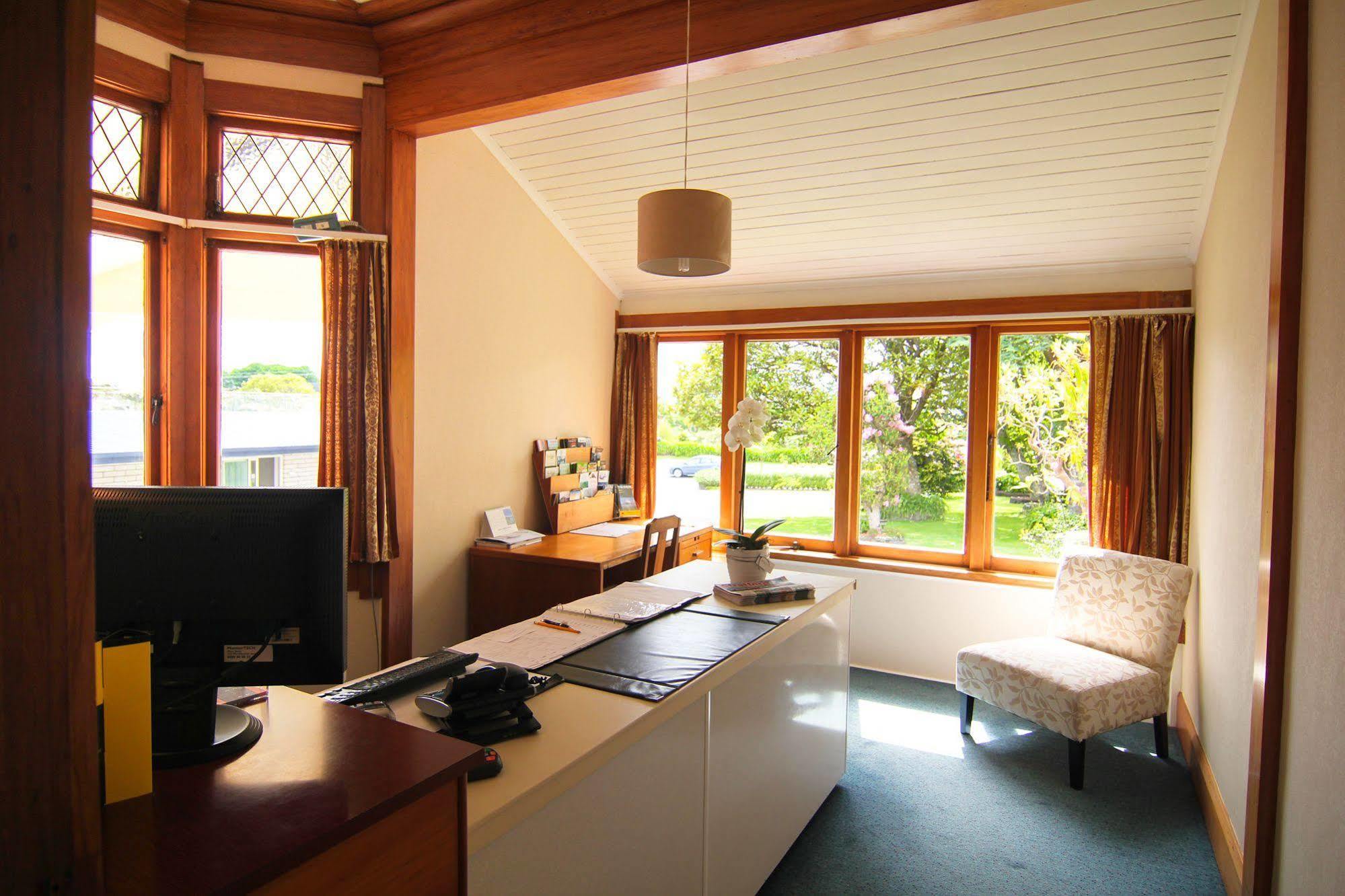 Broadway Lodge Motel Стратфорд Экстерьер фото